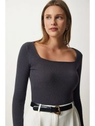 Happiness Istanbul Koszulka w kolorze ciemnoszarym rozmiar: S/M. Szare bluzki damskie Happiness Istanbul, m, bez wzorów, bez kołnierzyka. Za 52.99 zł.