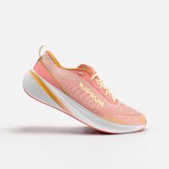 Buty do biegania damskie Kiprun Kipcore. Białe obuwie do biegania damskie KIPRUN. Za 299.99 zł.