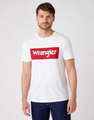 T-SHIRT MĘSKI WRANGLER SS LOGO TEE WHITE W742FK989 112131082. Białe t-shirty męskie Wrangler, m, bez wzorów, z bawełny, bez kołnierzyka. Za 69.99 zł.