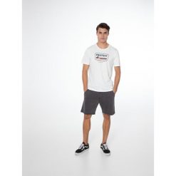 Koszulka męska Protest PRTCAARLO t-shirt. Białe t-shirty męskie Protest, m, bez wzorów, bez kołnierzyka. Za 99.24 zł.