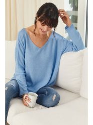 Milan Kiss Sweter w kolorze błękitnym rozmiar: M. Niebieskie swetry klasyczne damskie Milan Kiss, m, z wełny, bez kołnierzyka. Za 180.49 zł.
