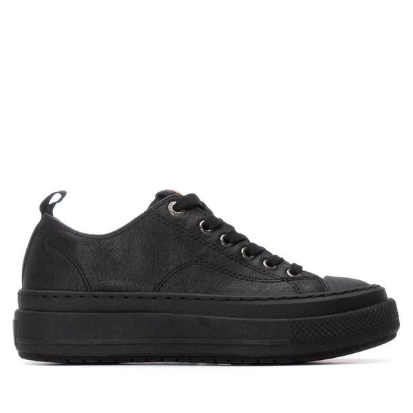 Buty sportowe Refresh 190-17307201 dla kobiet. Czarne buty sportowe na co dzień damskie Refresh, bez wzorów, z gumy, trekkingowe. Za 189.55 zł.