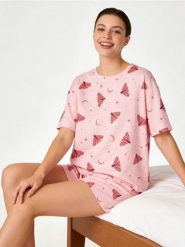 Piżama dwuczęściowa w ćmy - różowy. Czerwone piżamy damskie Sinsay, l, bez wzorów, bez ramiączek. W wyprzedaży za 29.99 zł.
