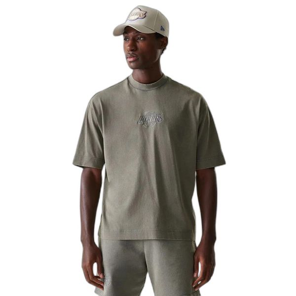 T-shirt w pudełku Los Angeles Lakers Washed. Szare t-shirty męskie New Era, bez wzorów, bez kołnierzyka. Za 192.50 zł.