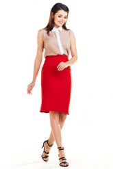 Czerwona Dopasowana Spódnica z Ozdobnymi Plisami. Czerwone spódniczki damskie Awama, l, bez wzorów, z elastanu, dopasowane. Za 129.90 zł.