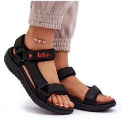 Damskie Sandały Lee Cooper LCW-24-34-2615 Czarne. Czarne sandały damskie bez wzorów, bez obcasa. Za 150.01 zł.