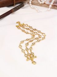 Pierres de Jade Pozłacana bransoletka z kryształami rozmiar: onesize. Brązowe bransoletki damskie Pierres de Jade, pozłacane. Za 34.99 zł.