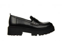 Mokasyny Bayla-159 4773 076-P Czarny Lico 159153, Skóra naturalna - 38. Czarne mokasyny damskie Bayla, ze skóry. W wyprzedaży za 314.10 zł.