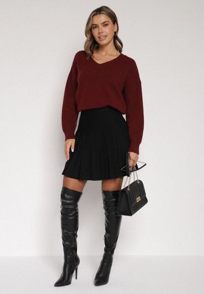 Czarna Plisowana Spódnica z Wiskozą z Wysokim Stanem Nesadoe. Czarne spódniczki damskie Born2be, m, bez wzorów, z koronki, biznesowe, z podwyższonym stanem, mini, koszulowe. Za 89.99 zł.