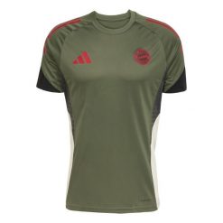 Koszulka treningowa Bayern Monachium EU 2025/26. Zielone t-shirty sportowe męskie Adidas, bez ramiączek, do piłki nożnej. Za 313.00 zł.
