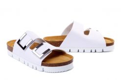 DR. BRINKMANN 700349-03 weiss, klapki damskie. Białe klapki damskie Dr. Brinkmann, bez wzorów, bez obcasa. Za 263.92 zł.