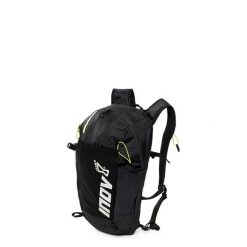 Plecak turystyczny Inov-8 VentureLite 18 - black/green. Czarne plecaki damskie Inov-8, bez wzorów. Za 377.99 zł.