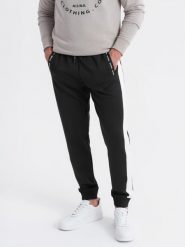Dresowe męskie spodnie joggery z kontrastowymi lampasami – czarne V1 OM-PASK-0229 - XXL. Czarne spodnie dresowe męskie Ombre Clothing, z aplikacjami, z dresówki. Za 131.99 zł.