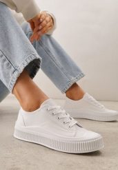 Białe Klasyczne Trampki na Żłobionej Podeszwie Levanatia. Białe trampki i tenisówki damskie Renee, bez wzorów, z jeansu. Za 69.99 zł.