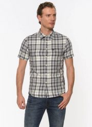 LEE SS SHIRT MĘSKA KOSZULA KRÓTKI RĘKAW ALLOY GREY L875JPJB. Szare koszule męskie Lee, l, bez wzorów, bez kołnierzyka, bez ramiączek. Za 139.99 zł.
