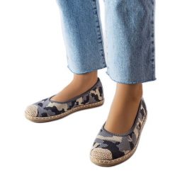 Szare wsuwane espadryle Benedum. Szare espadryle damskie bez wzorów, bez obcasa. Za 78.89 zł.