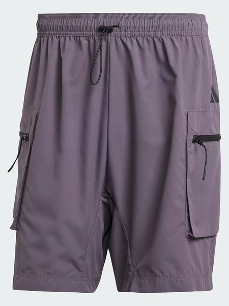 Adidas Bojówki "City Escape" w kolorze fioletowym rozmiar: L. Różowe szorty męskie Adidas, bez wzorów. Za 104.89 zł.