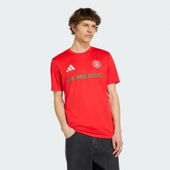 Koszulka Mistrzostwa Świata FIFA 26 Maroko. Czerwone t-shirty sportowe męskie Adidas, l, z dzianiny, bez ramiączek, do piłki nożnej. Za 149.00 zł.