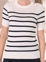 Sweter z krótkim rękawem - wielobarwny. Swetry klasyczne damskie Sinsay, l, bez kołnierzyka. W wyprzedaży za 22.99 zł.