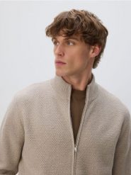 Rozpinany sweter ze stójką - beżowy. Brązowe kardigany męskie Reserved, l, bez wzorów, z dzianiny, bez kołnierzyka. Za 139.99 zł.