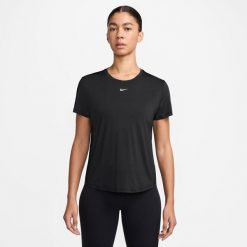 Koszulka treningowa damska Nike One Classic. Czarne t-shirty damskie Nike, m, bez wzorów, z materiału, bez kołnierzyka. Za 277.00 zł.