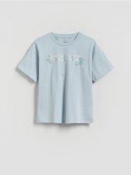 T-shirt z nadrukiem - jasnoniebieski. Niebieskie koszulki dziewczęce Reserved, bez wzorów, z bawełny, bez ramiączek. Za 22.99 zł.