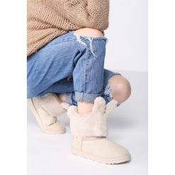 Beżowe Śniegowce Cutie Bunny. Brązowe śniegowce damskie Born2be. Za 89.99 zł.