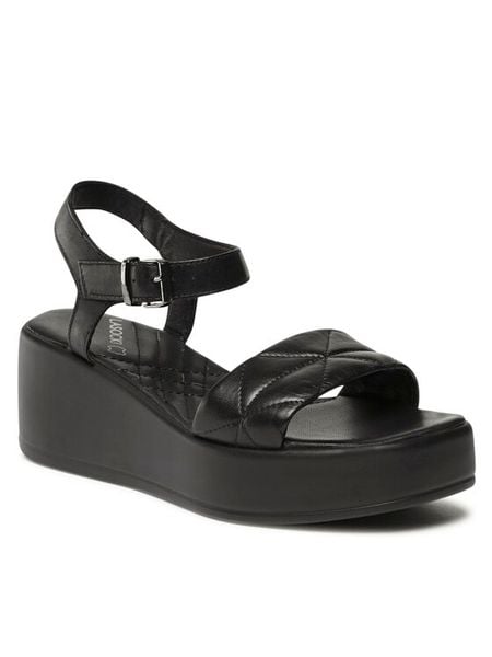 Lasocki Sandały OCE-3030-06 Czarny. Czarne sandały damskie Lasocki, bez wzorów, ze skóry, bez obcasa, na koturnie. Za 169.99 zł.