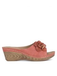 Clara Barson Klapki WYL05010-29 Czerwony. Czerwone klapki damskie Clara Barson, bez wzorów, z syntetyku, bez obcasa. Za 62.99 zł.