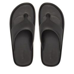 Japonki Melissa. Czarne klapki damskie Melissa, bez wzorów, bez obcasa. Za 299.99 zł.