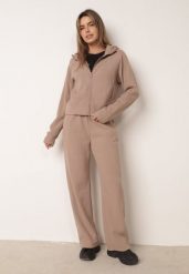 Ciemnobeżowy Komplet Dresowy z Prążkowanego Materiału Bluza z Kapturem i Spodnie Alatha. Brązowe bluzy z kapturem damskie Born2be, l, z dresówki. Za 169.99 zł.