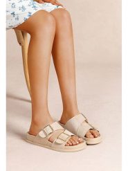 Foreverfolie Klapki w kolorze khaki rozmiar: 41. Brązowe klapki damskie Foreverfolie, bez wzorów, bez obcasa. Za 86.99 zł.