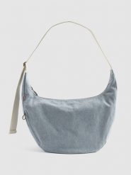 Levi's Torebka w kolorze błękitnym - 37 x 41 x 12 cm rozmiar: onesize. Niebieskie torebki klasyczne damskie Levi's, bez wzorów, z bawełny, bez dodatków. Za 128.55 zł.