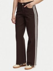 Adidas Jeansy Firebird KD2934 Brązowy Loose Fit. Brązowe jeansy damskie Adidas. Za 439.99 zł.