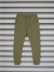 Spodnie jogger - zielony. Zielone spodnie materiałowe męskie Sinsay, bez wzorów. W wyprzedaży za 49.99 zł.