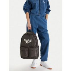 Plecak Reebok. Szare plecaki damskie Reebok, bez wzorów, sportowe. Za 179.99 zł.