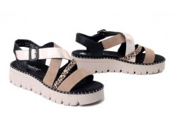 RIEKER V1063-90 multi, sandały damskie. Czarne sandały damskie Rieker, bez wzorów, bez obcasa, na platformie. Za 262.32 zł.