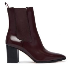 Botki LAUREN RALPH LAUREN. Czerwone botki damskie Lauren Ralph Lauren, bez obcasa, na słupku, bez zapięcia. Za 910.99 zł.