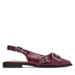 Sandały Steve Madden. Czerwone sandały damskie Steve Madden, bez wzorów, bez obcasa, na płaskiej podeszwie. Za 389.99 zł.