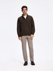 Sweter z rozpinanym golfem - ciemnobrązowy. Brązowe swetry męskie Reserved, l, bez wzorów, z dzianiny, bez kołnierzyka. Za 149.99 zł.