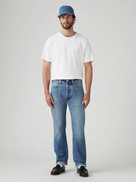 Levi's Dżinsy "501" - Straight fit - w kolorze niebieskim rozmiar: W38/L32. Niebieskie jeansy męskie Levi's. Za 328.09 zł.