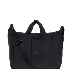Torba Winterized typu tote. Czarne torebki klasyczne damskie Adidas, bez wzorów, z materiału, pikowane, bez dodatków. Za 199.00 zł.