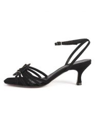 Loft37 Skórzane sandały w kolorze czarnym rozmiar: 36. Czarne sandały damskie loft37, bez wzorów, bez obcasa, na koturnie. Za 434.99 zł.