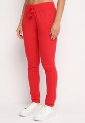 Czerwone Spodnie Dresowe z Gumką w pasie i Troczkiem Halemia. Czerwone spodnie dresowe damskie Born2be, l, bez wzorów, z dresówki. Za 39.99 zł.