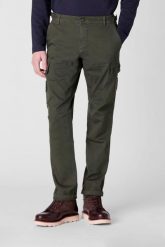 AERONAUTICA MILITARE Zielone męskie spodnie Cargo. Zielone spodnie materiałowe męskie AERONAUTICA MILITARE, bez wzorów. W wyprzedaży za 549.99 zł.