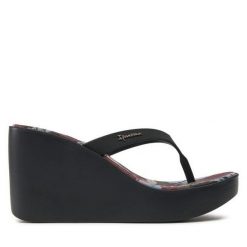 Japonki Ipanema. Czarne klapki damskie Ipanema, bez wzorów, bez obcasa. Za 139.99 zł.
