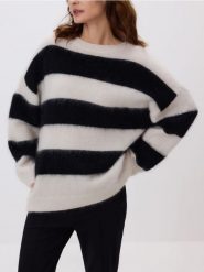 Sweter z moherem - wielobarwny. Swetry klasyczne damskie Reserved, l, z dzianiny, bez kołnierzyka. Za 299.99 zł.
