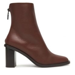 Botki Max Mara. Brązowe botki damskie Max Mara, bez obcasa, na słupku, bez zapięcia. Za 4,059.00 zł.