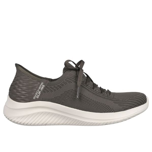 Trenerzy damscy Skechers Slip-Ins: Ultra Flex 3.0-Brilliant. Zielone trampki i tenisówki damskie Skechers, bez wzorów. W wyprzedaży za 324.50 zł.