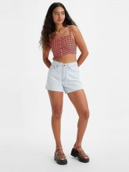 Levi´s Szorty dżinsowe w kolorze błękitnym rozmiar: W24. Niebieskie szorty damskie z aplikacjami, z bawełny, klasyczne, z podwyższonym stanem. Za 117.45 zł.